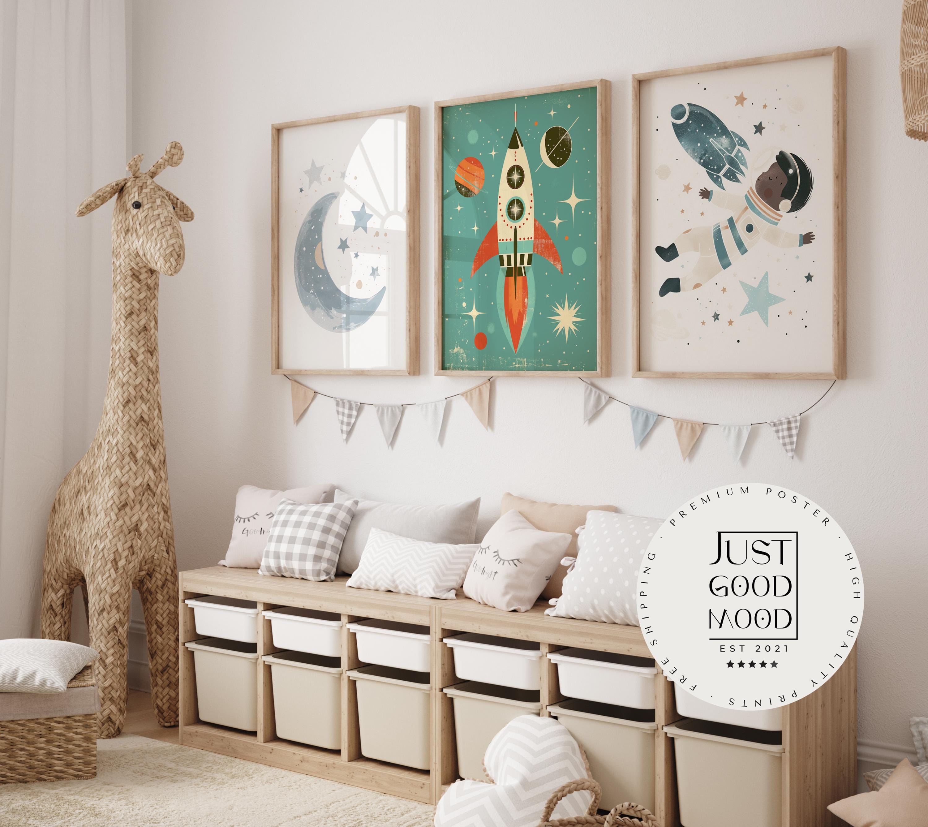 Astronaut Poster Kinderzimmer · Geschenkidee für Kinder · Kinderzimmer Deko  · Weltraum Rakete & Planeten · Deko Print ohne Rahmen